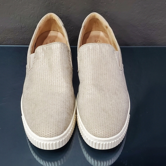 SOUL Naturalizer Women's Tia Slip-On Sneakers Beige - Picture 5 of 12